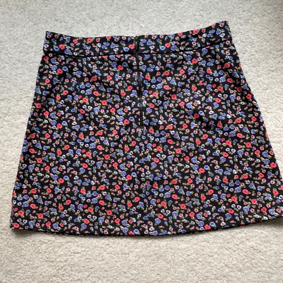Forver21 skirt - Picture 2 of 2